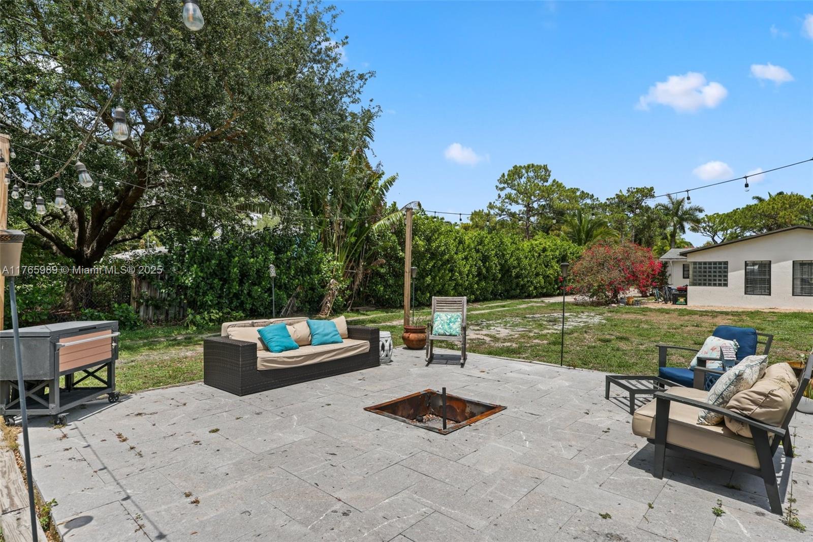 PALM BEACH FARMS CO 3 - Residential