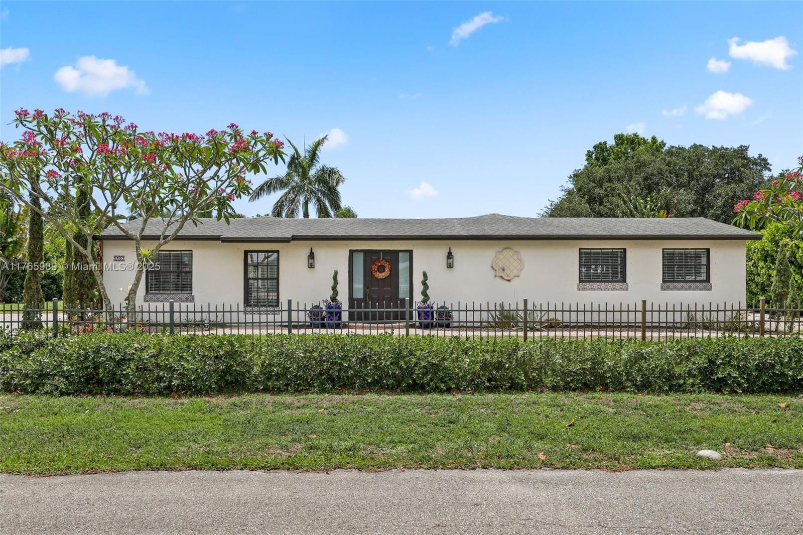 PALM BEACH FARMS CO 3 - Residential