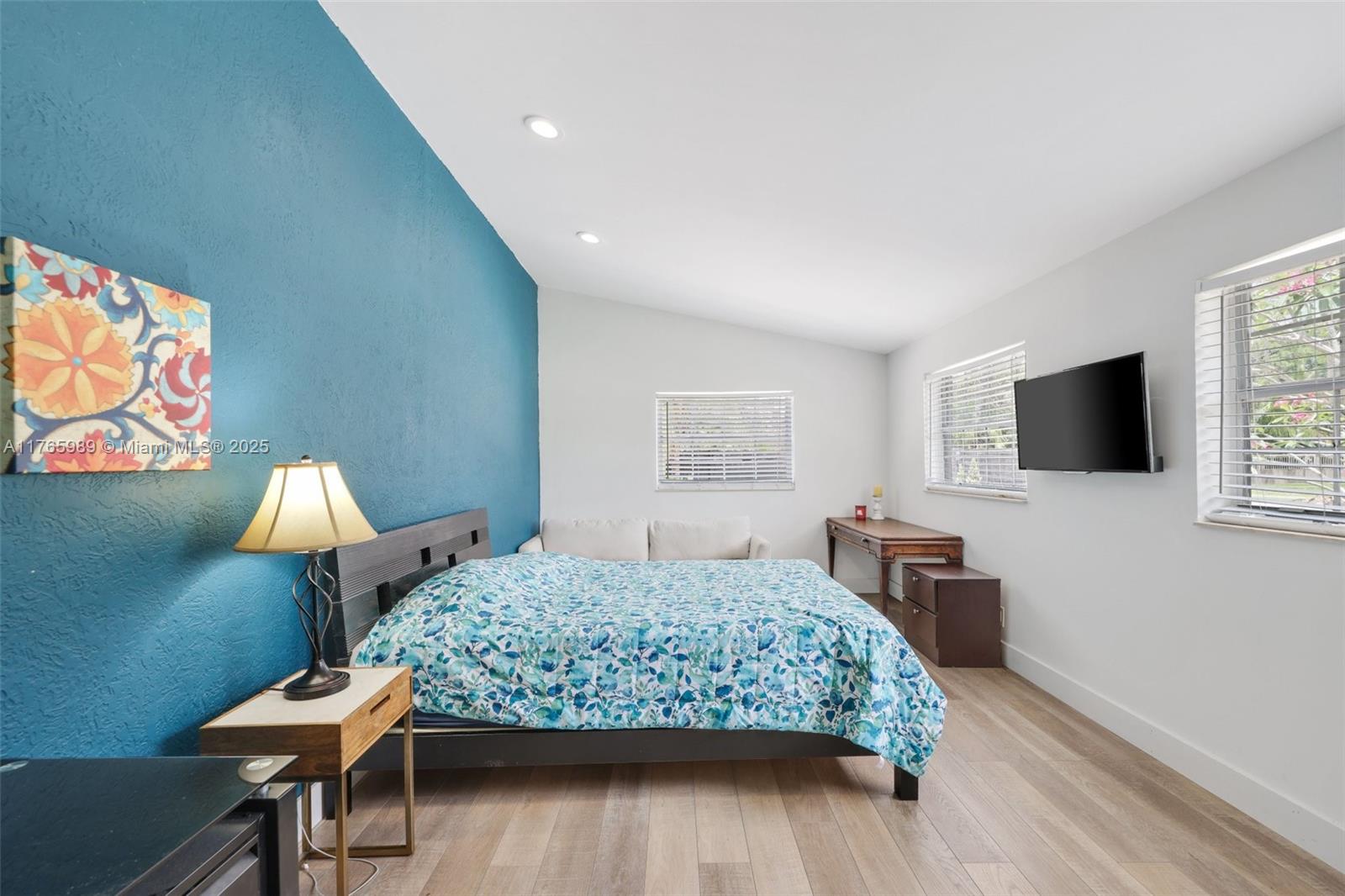 PALM BEACH FARMS CO 3 - Residential