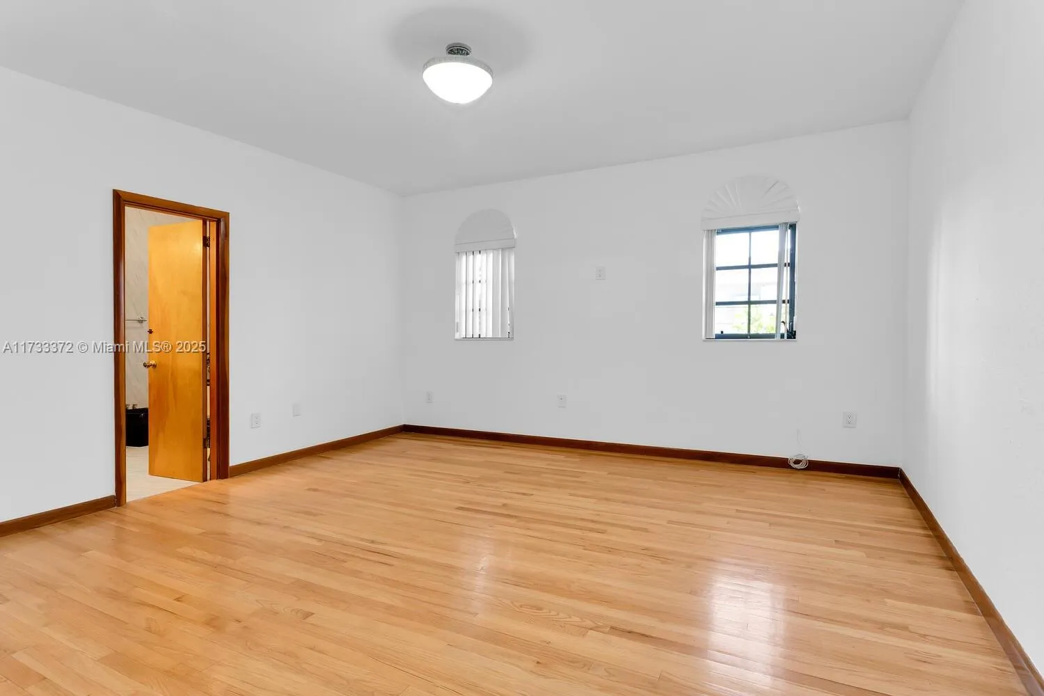 Miami, Florida 33165, United States, 4 Bedrooms Bedrooms, ,3 BathroomsBathrooms,Residential,Pending,13268