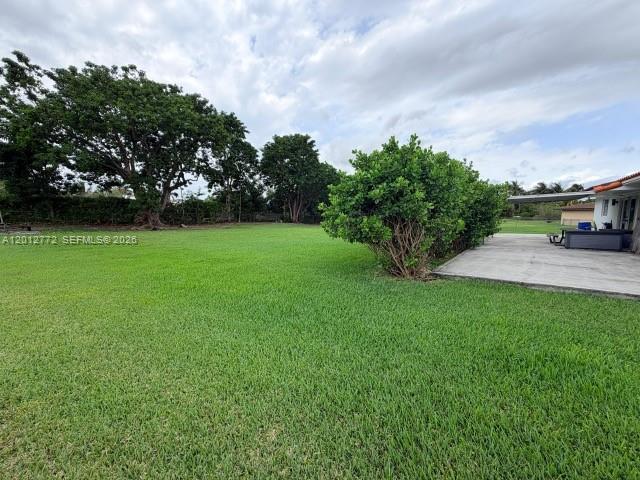 INTERNATIONAL GARDENS SEC - Residential Lease