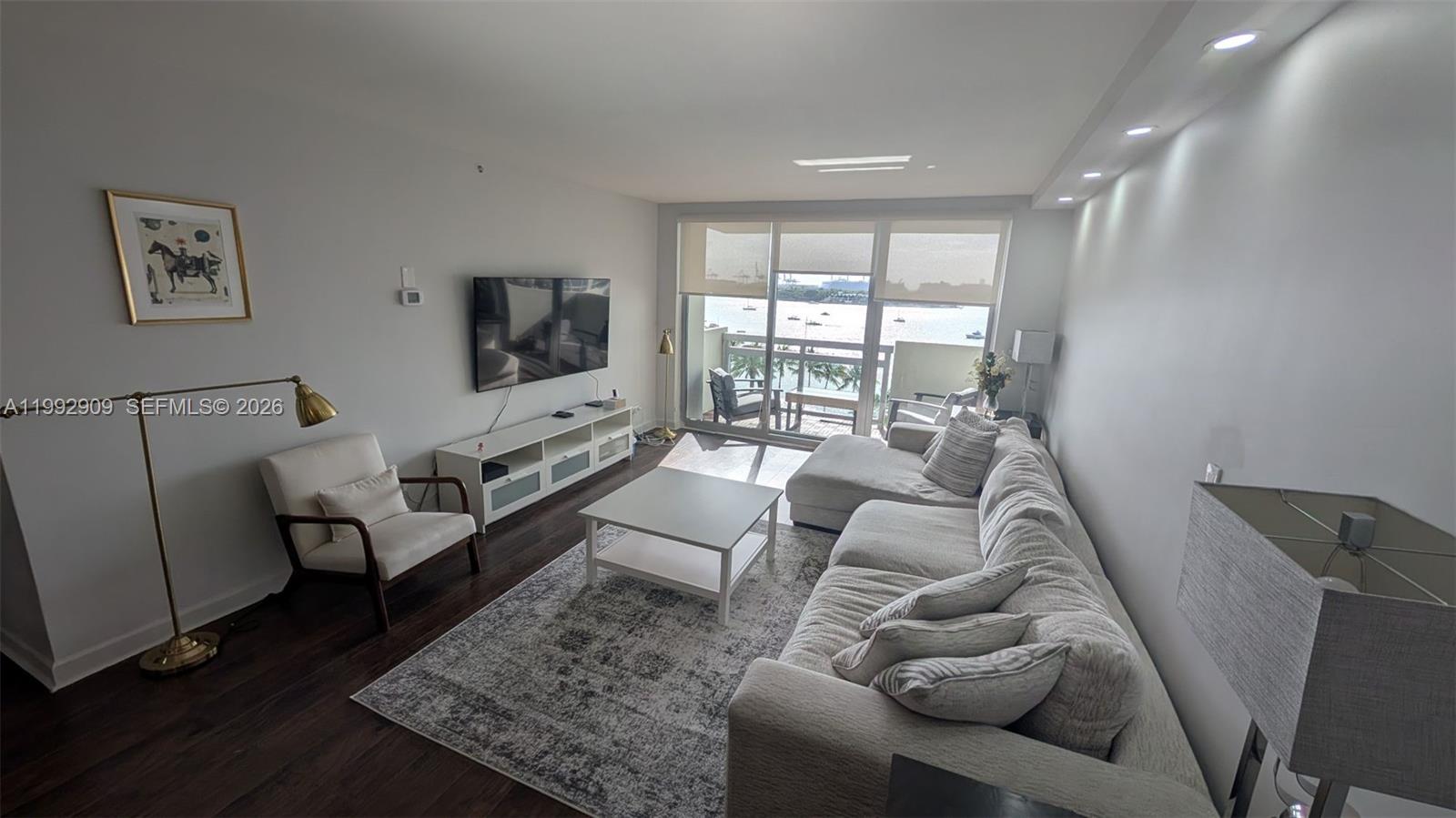 1500 Bay Rd 822S