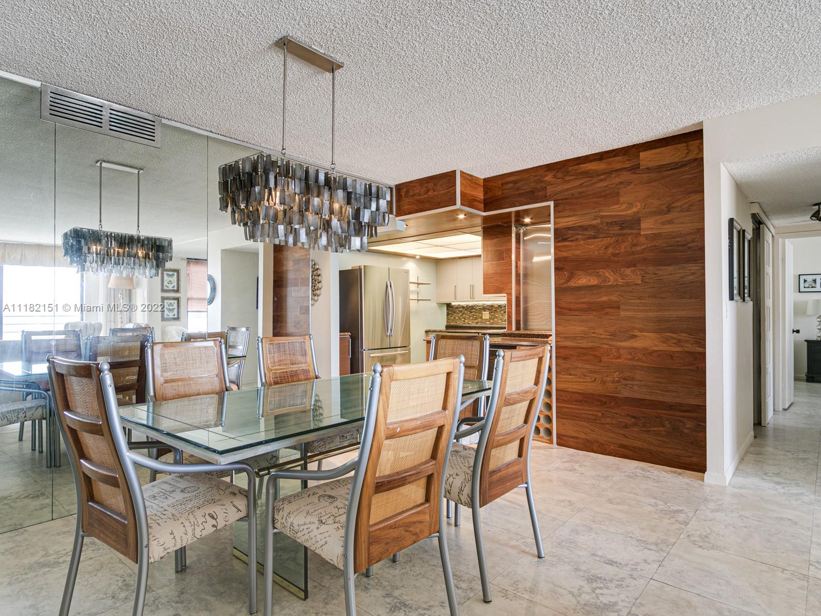 Photo 19 of 58 of 2500 PARKVIEW DR 2016 condo