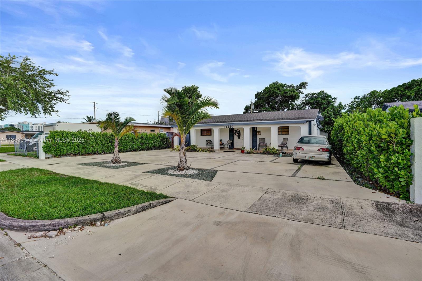 SWEETWATER GROVES .14 AC - Residential Income