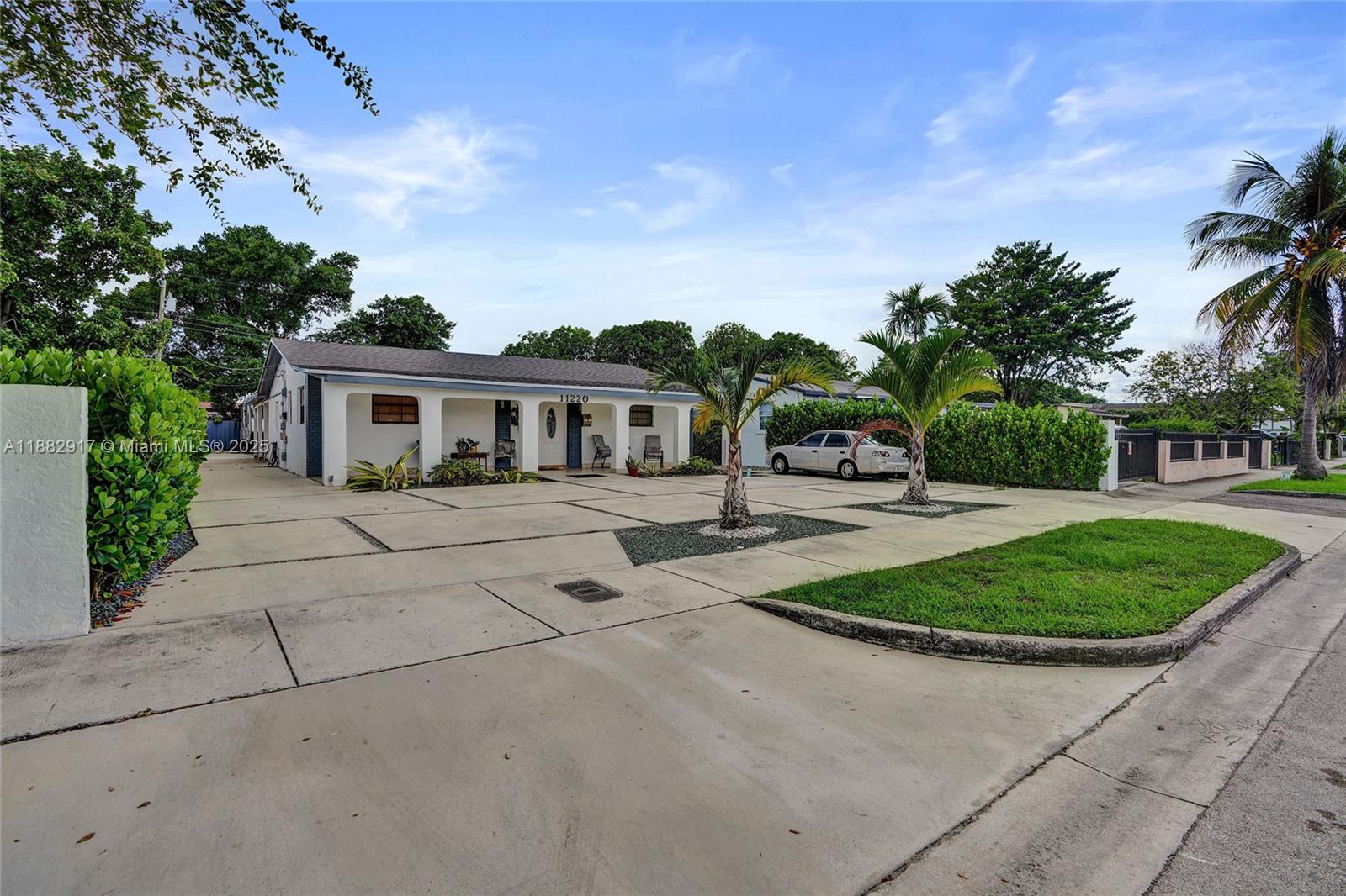 SWEETWATER GROVES .14 AC - Residential Income