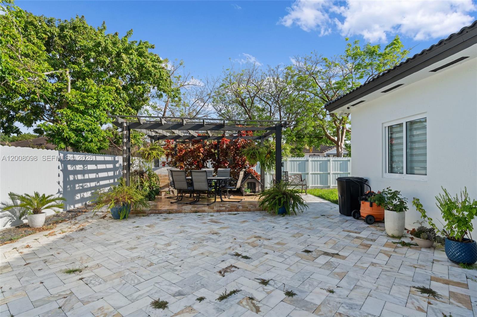 TENNESSEE ESTATES - Residential