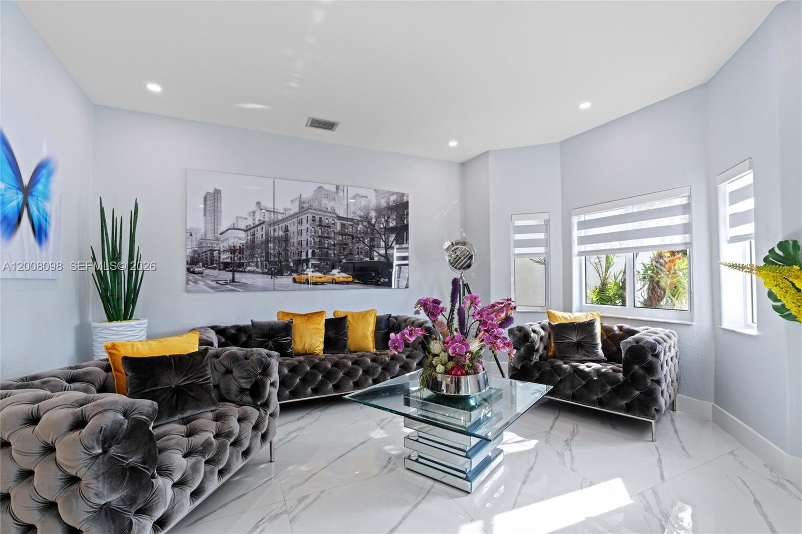 TENNESSEE ESTATES - Residential