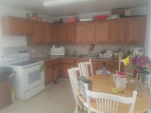 Tiny photo for 4214 Greenwood Ave, West Palm Beach, FL 33407 (MLS # A12042308)