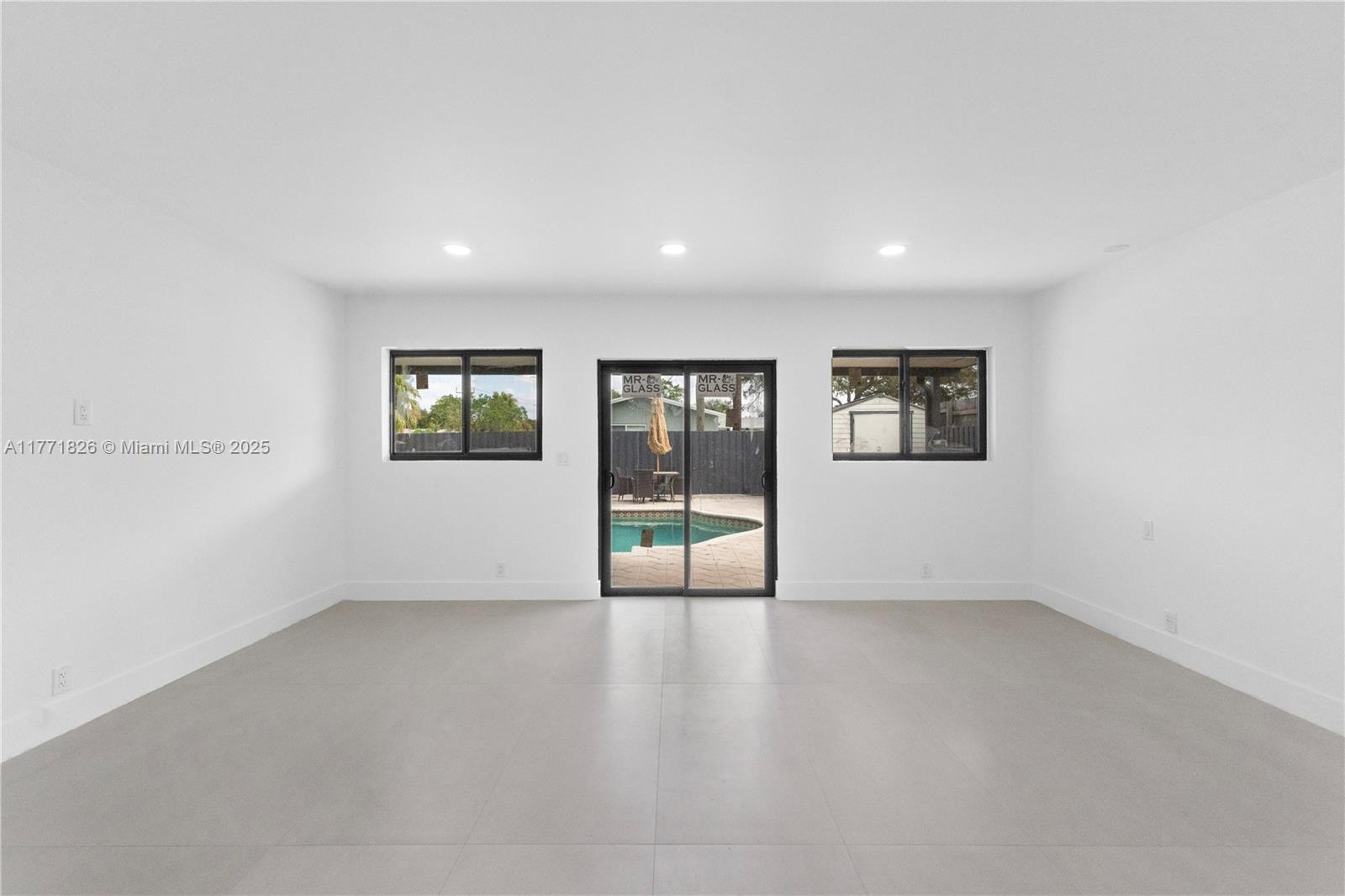 HOLLYWOOD HILLS AMEN PLAT - Residential
