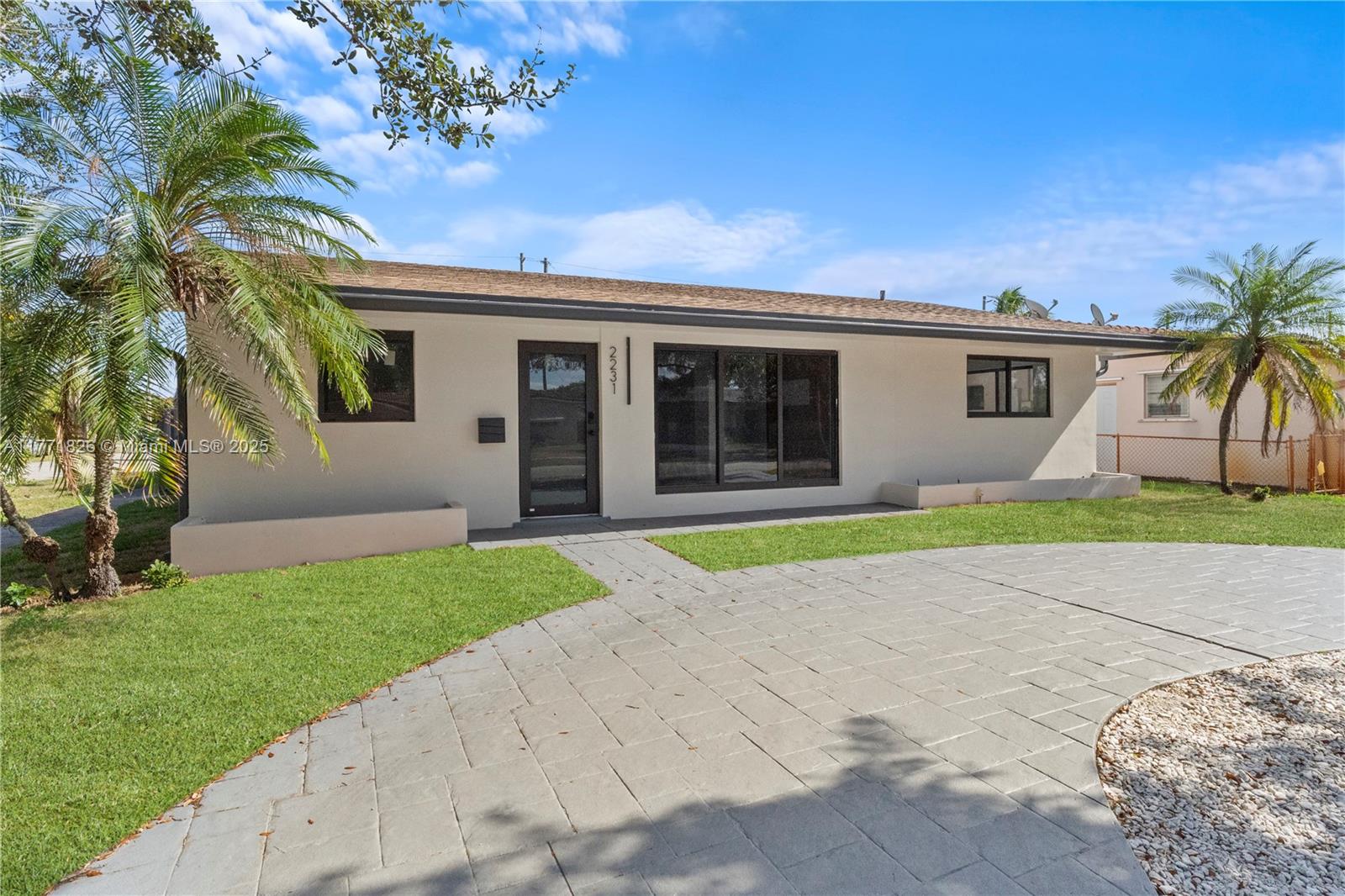 HOLLYWOOD HILLS AMEN PLAT - Residential