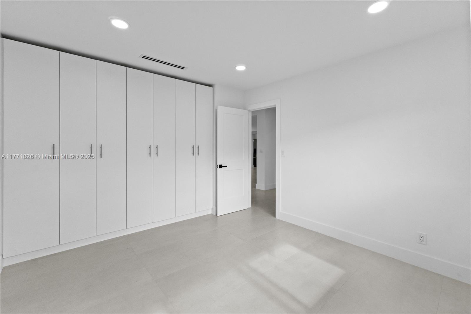 HOLLYWOOD HILLS AMEN PLAT - Residential