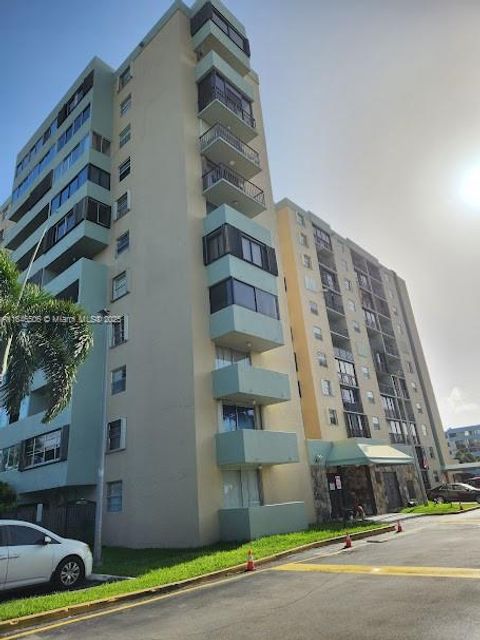 5055 NW 7th St 1003 Miami FL 33126