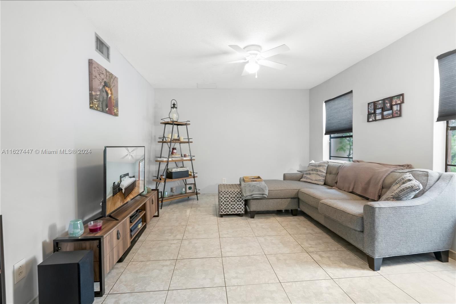 Photo 3 of 19 of 3 Laredo Pl 6-10 condo
