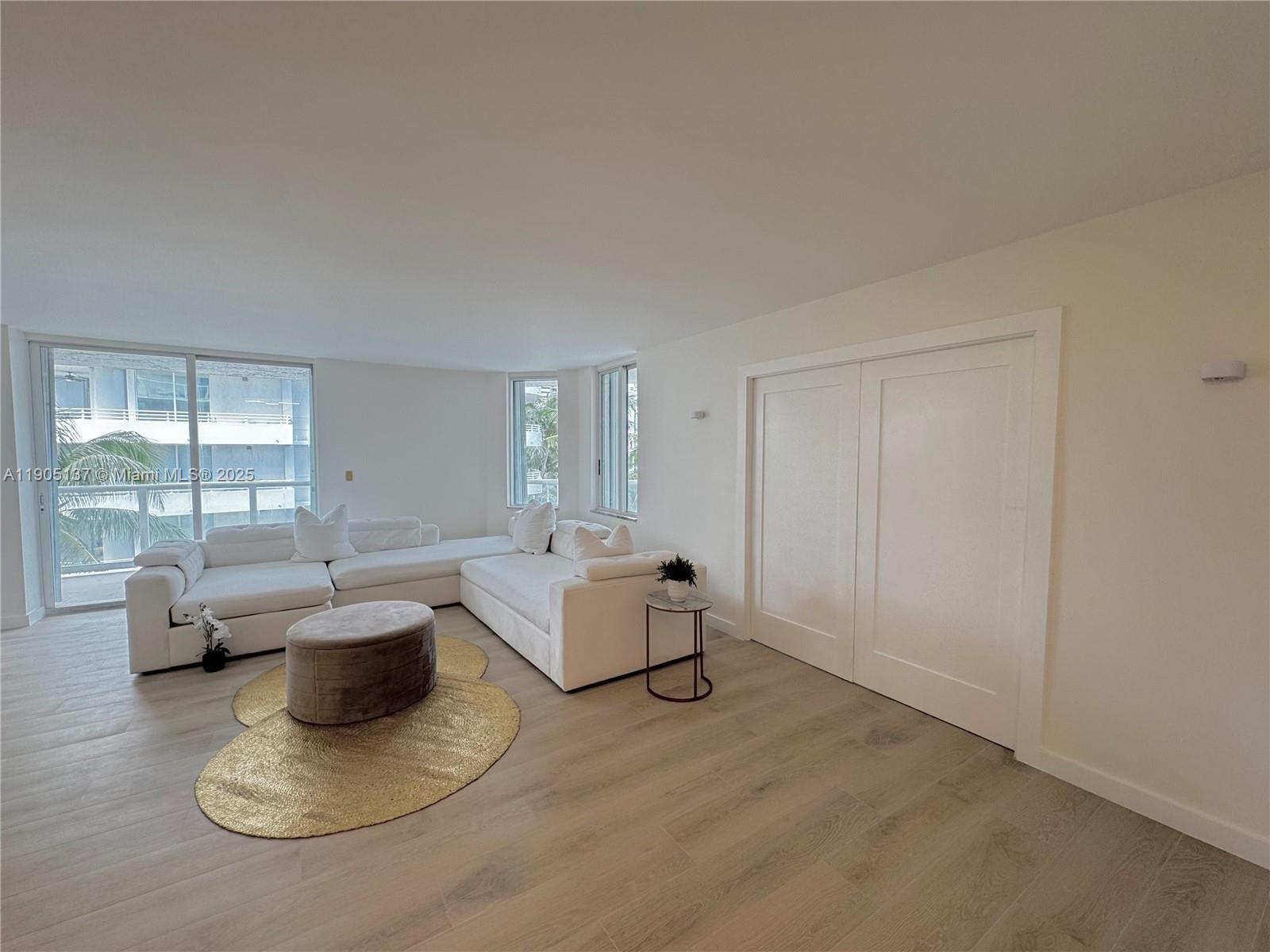 5900 Collins Ave 508