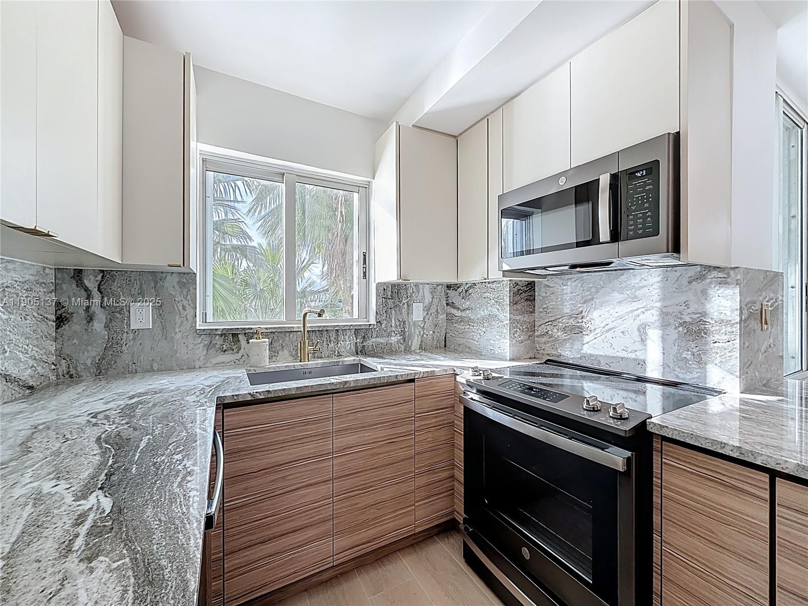 THE GRANDVIEW CONDO - Residential