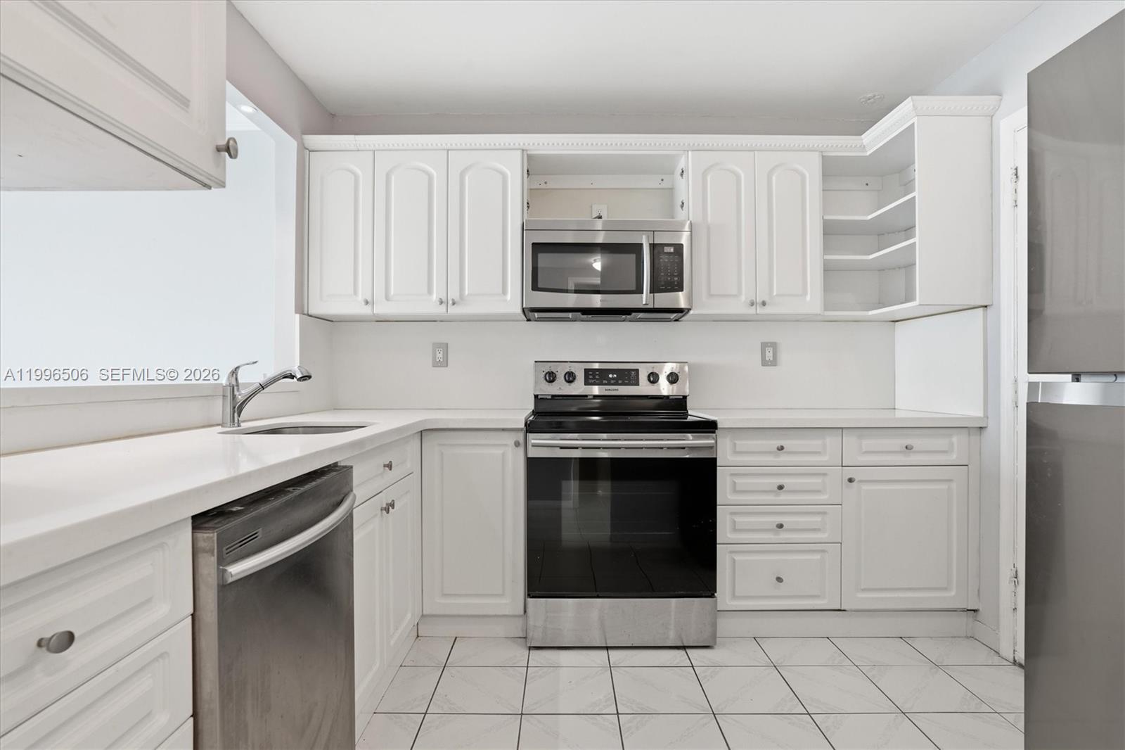 HARDING HALL CONDOMINIUM - Residential