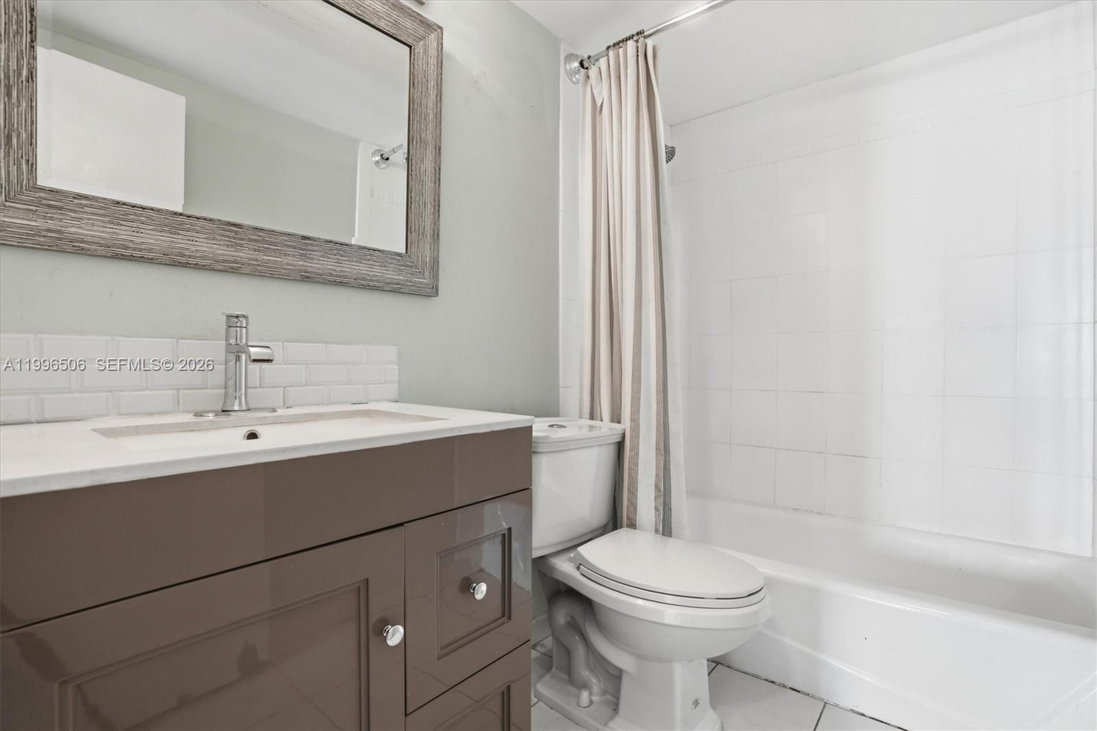 HARDING HALL CONDOMINIUM - Residential