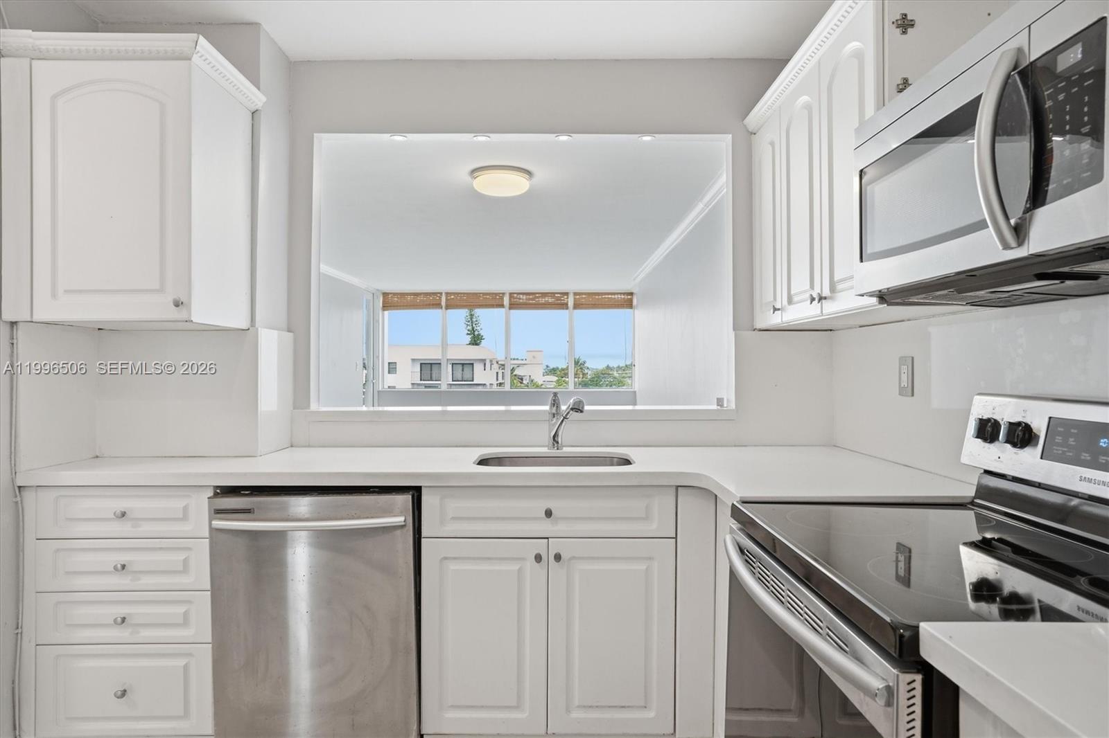 HARDING HALL CONDOMINIUM - Residential