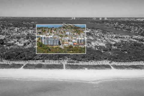 8233 Harding Ave 504 Miami Beach FL 33141