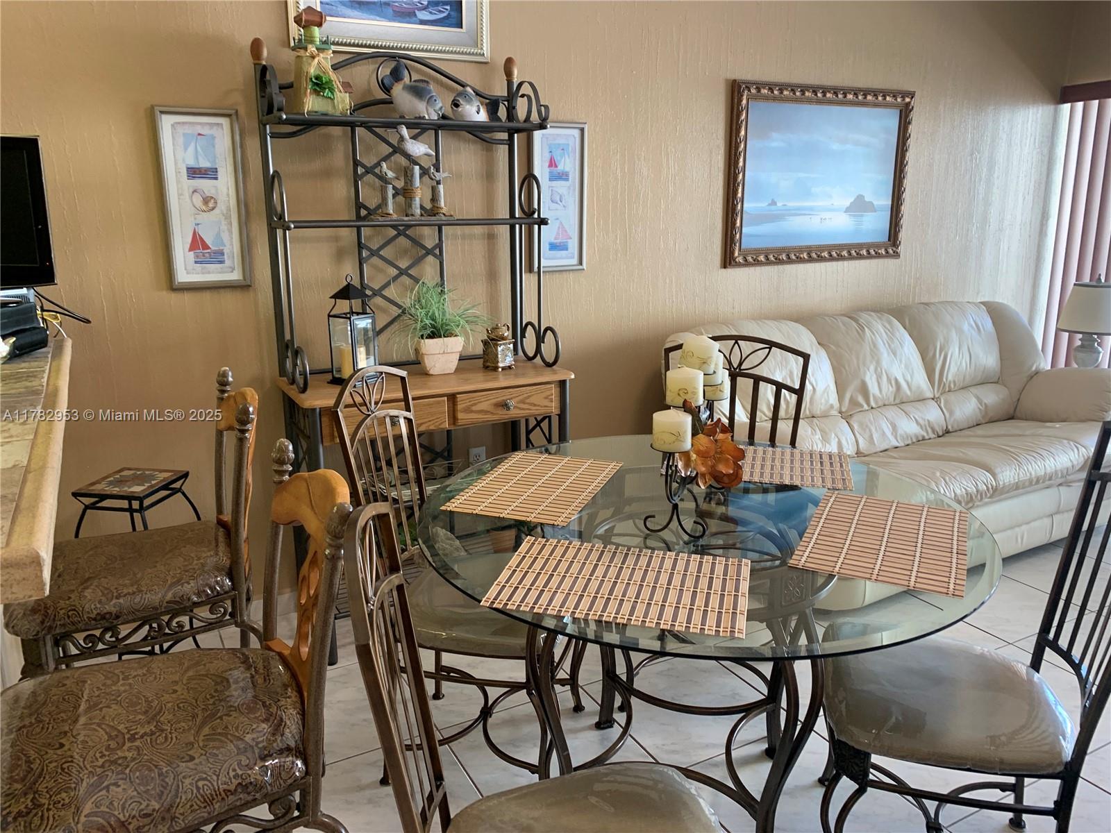 HEMISPHERES CONDO - Residential Lease