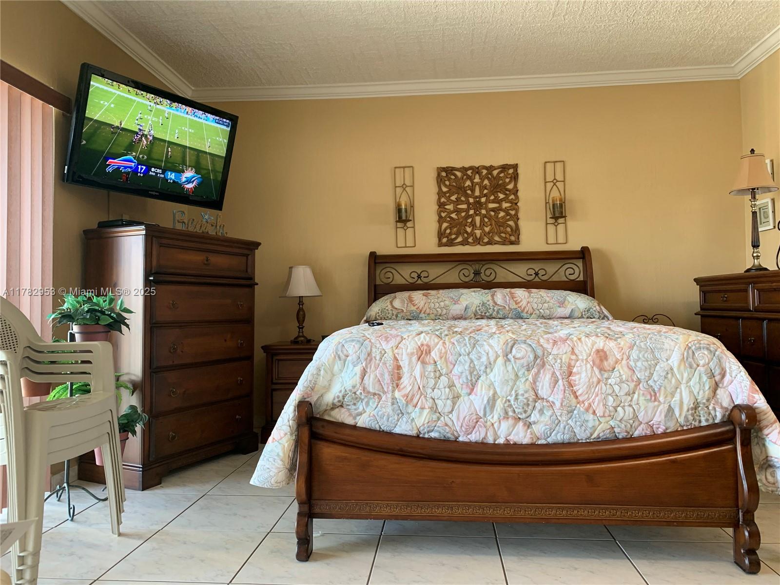 HEMISPHERES CONDO - Residential Lease