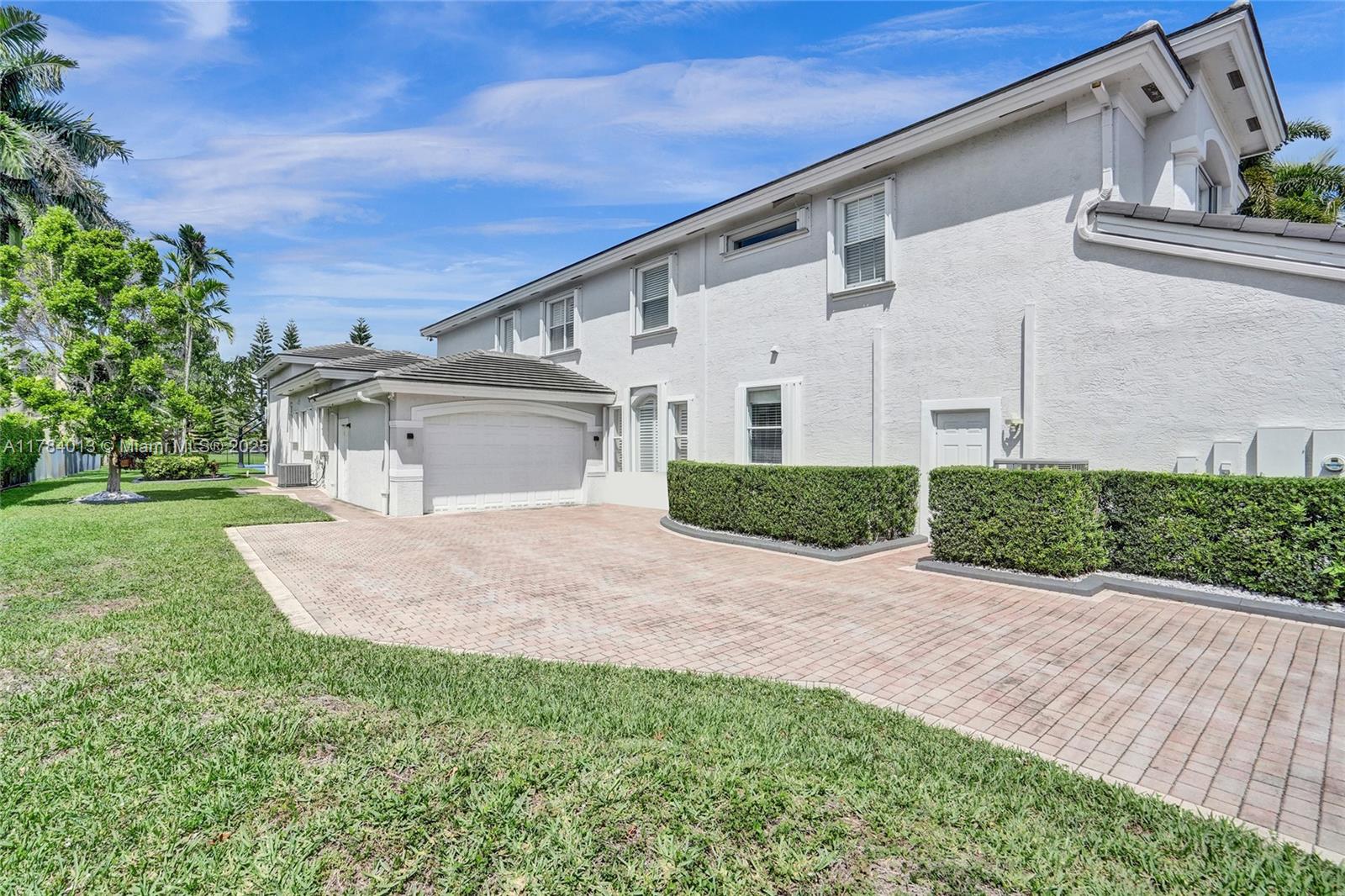 LONG LAKE RANCHES PLAT ON - Residential Lease