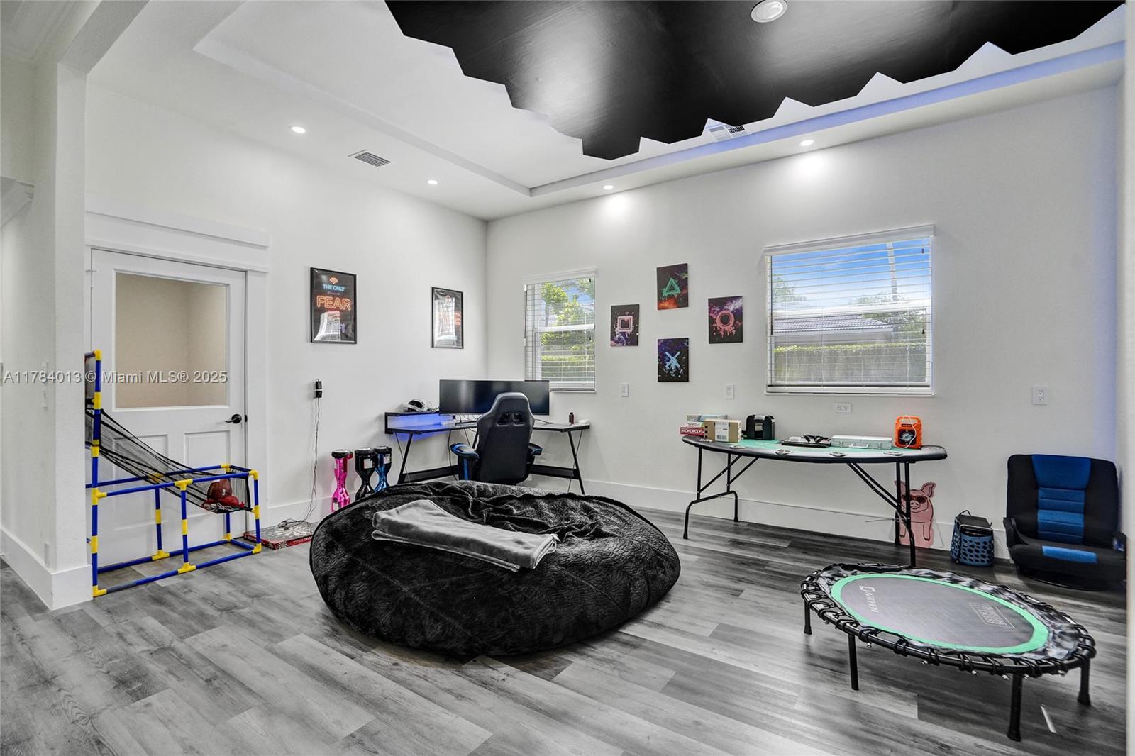 LONG LAKE RANCHES PLAT ON - Residential Lease