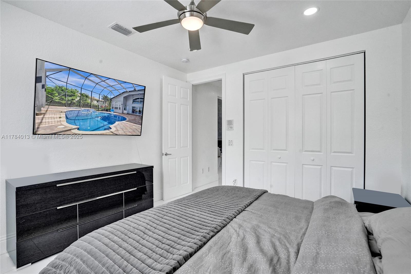 LONG LAKE RANCHES PLAT ON - Residential Lease