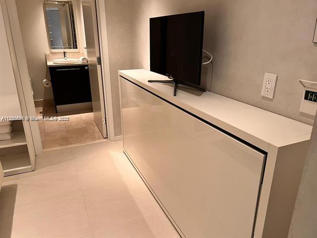 JADE OCEAN CONDO - Residential Lease