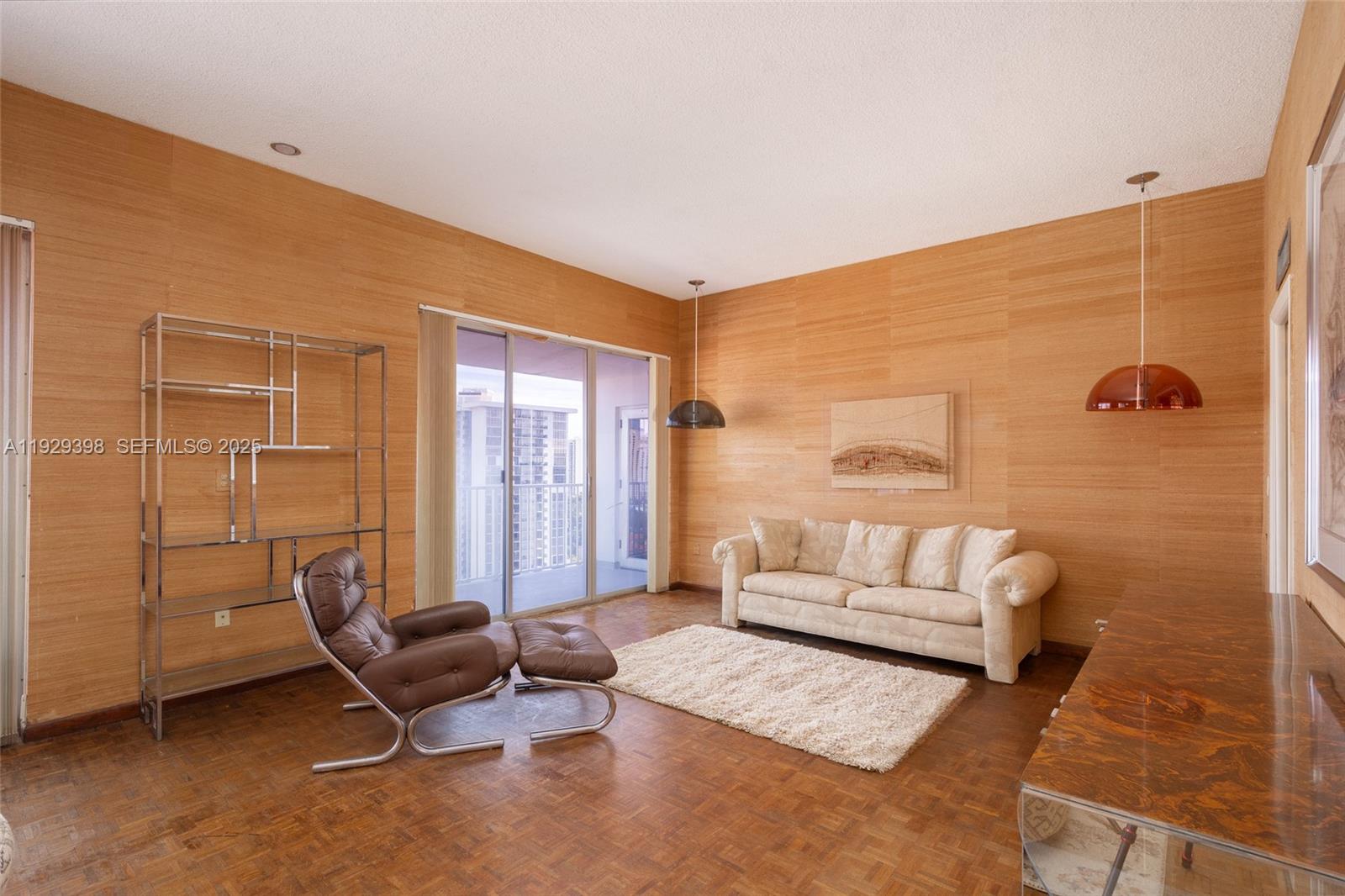 ADMIRALS PORT CONDO WEST - Residential