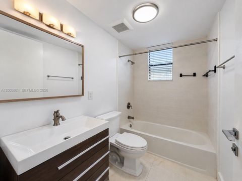 Tiny photo for 471 SW 30th Rd, Miami, FL 33129 (MLS # A12003924)