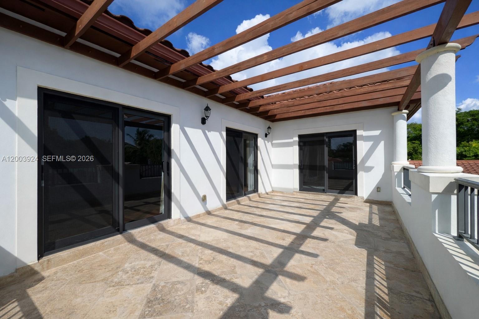 BRICKELL ESTATES - Residential