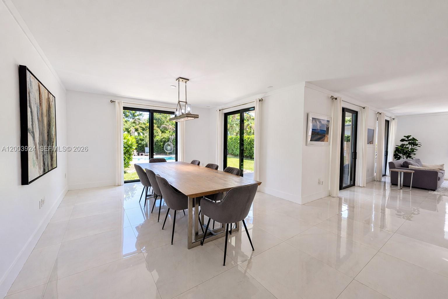 BRICKELL ESTATES - Residential