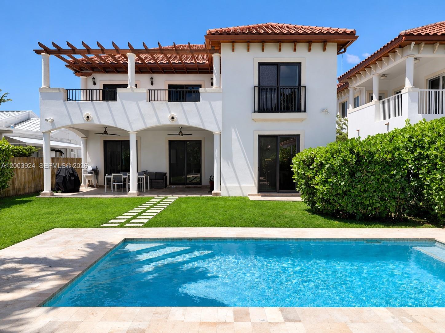 BRICKELL ESTATES - Residential