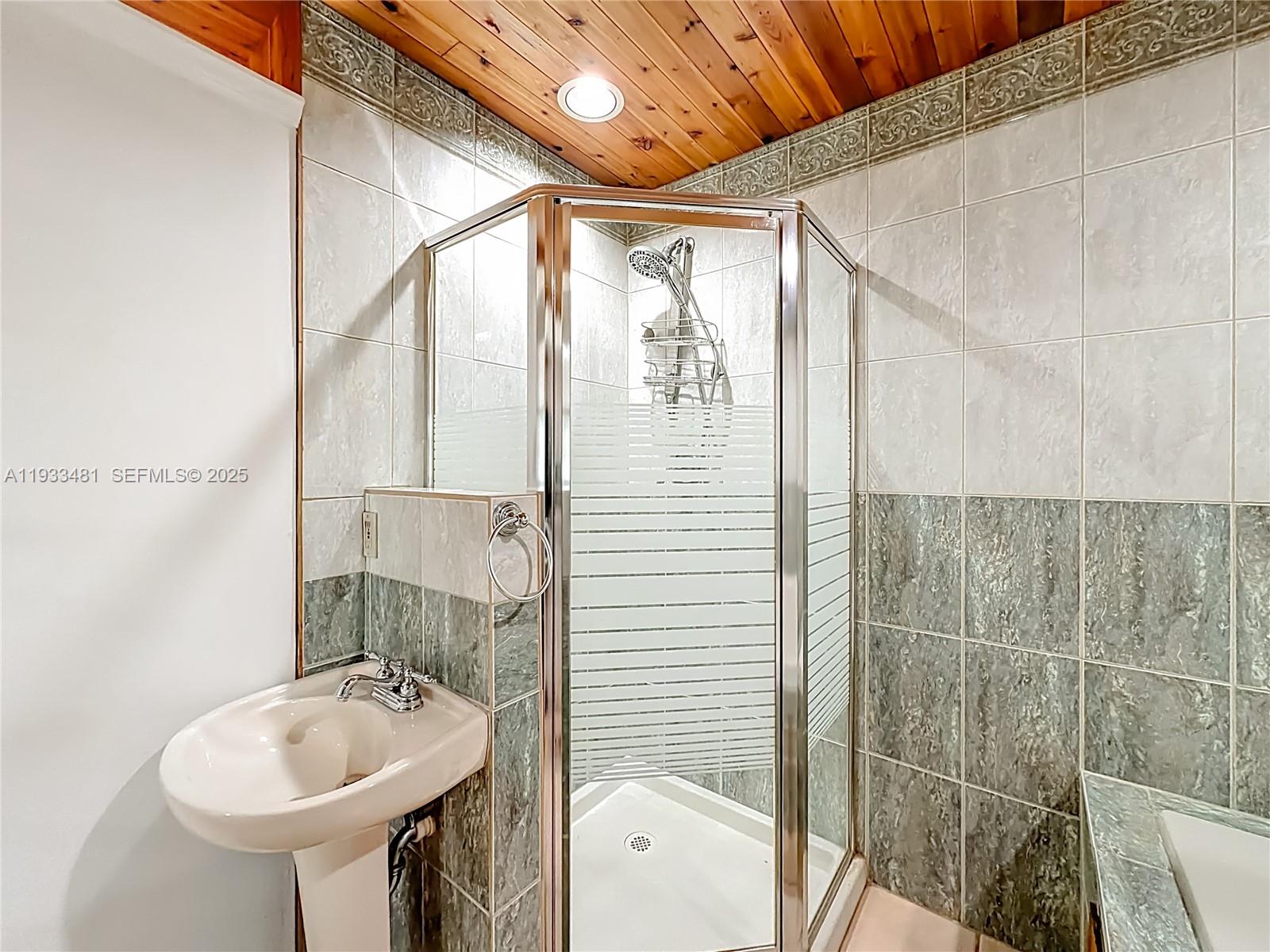 GREENBRIER - Residential