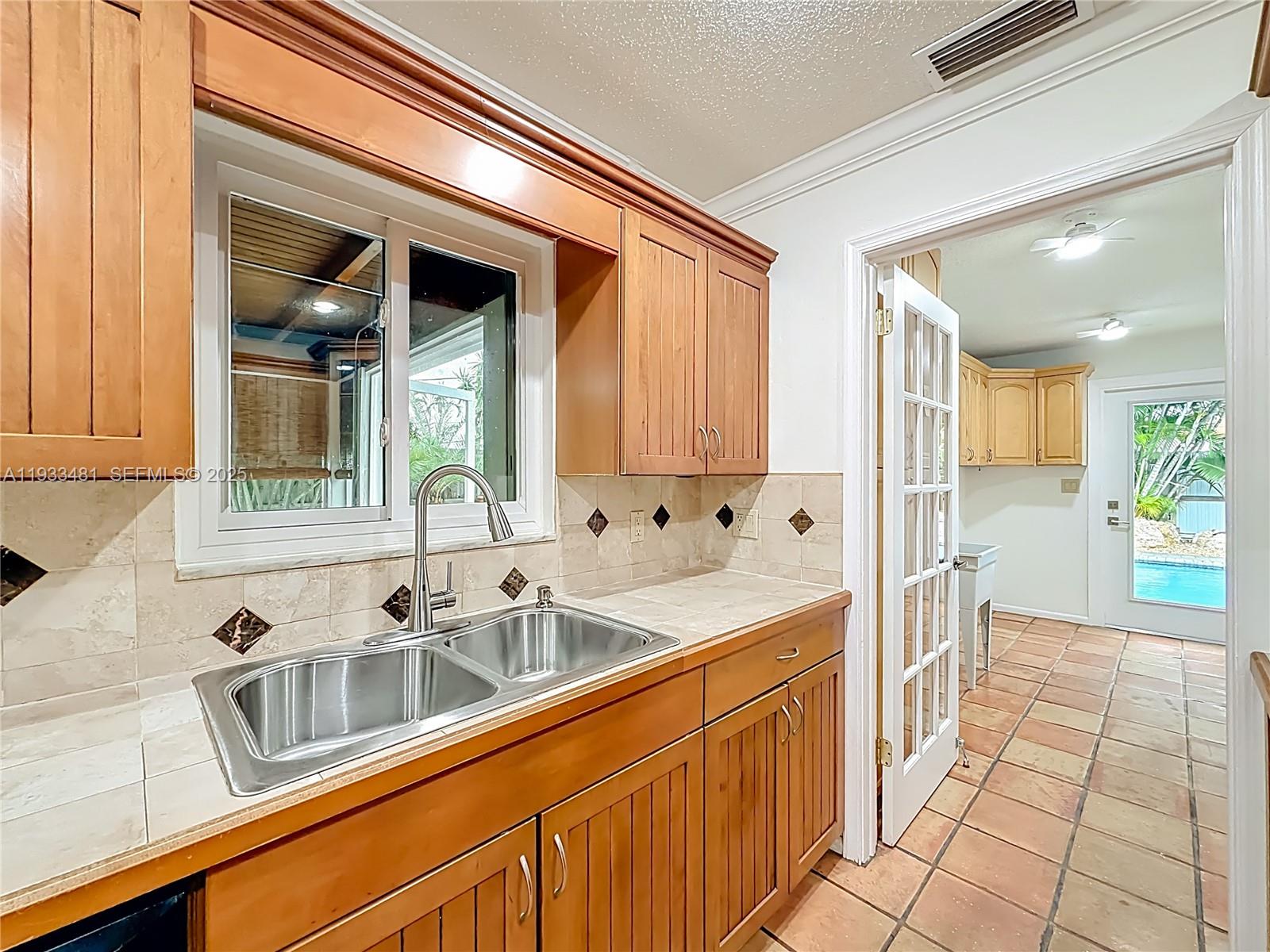 GREENBRIER - Residential