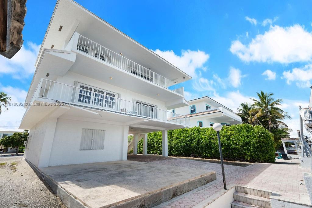 PORT ANTIGUA PLAT NO 5 & - Residential