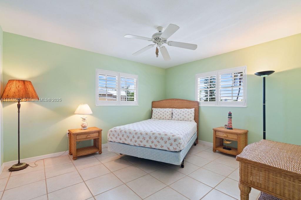 PORT ANTIGUA PLAT NO 5 & - Residential