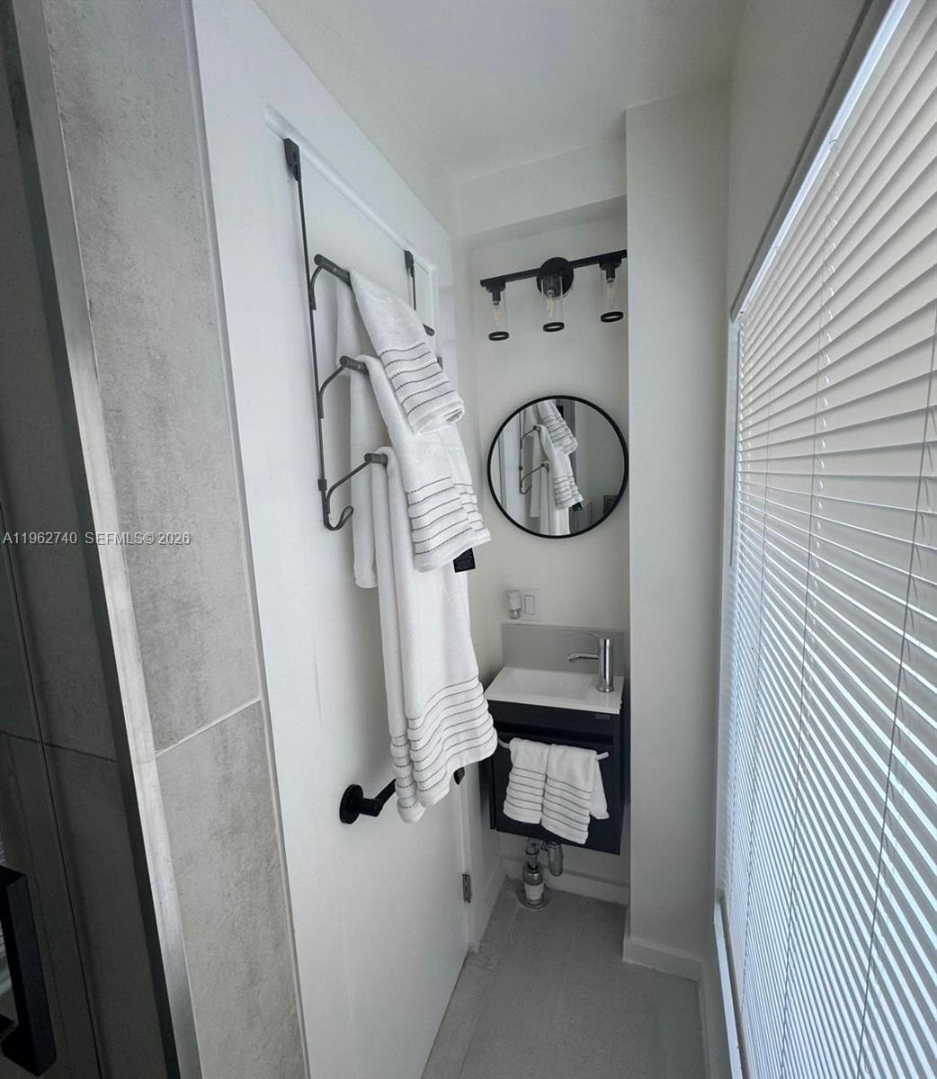 ARISTOTLE SUB PHASE IV - Residential