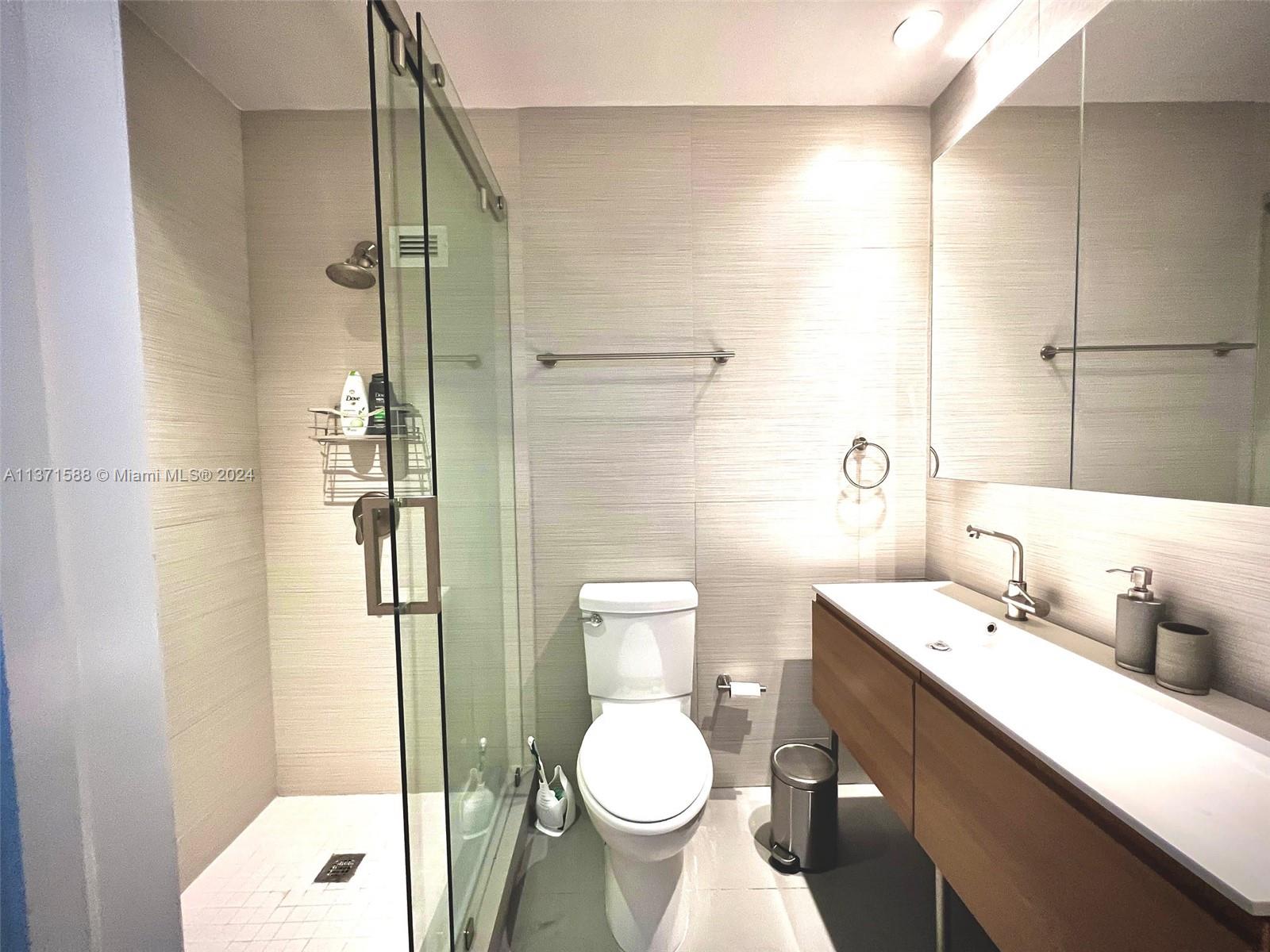 RONEY PALACE CONDO - Residential