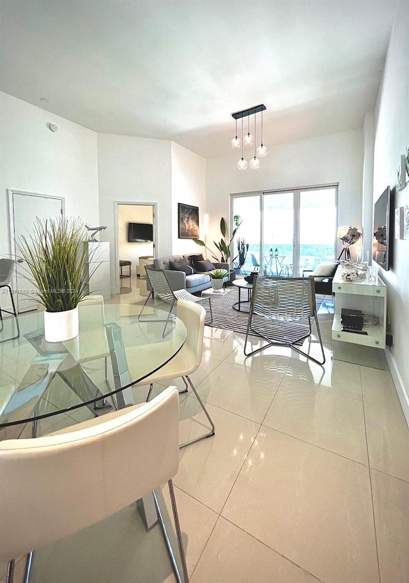 2301 Collins Ave 1626