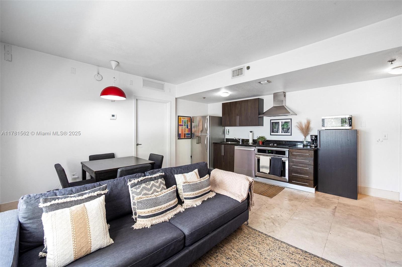 Rental Property at 1300 Pennsylvania Ave 304, Miami Beach, Miami-Dade County, Florida - Bedrooms: 1 
Bathrooms: 1  - $2,200 MO.