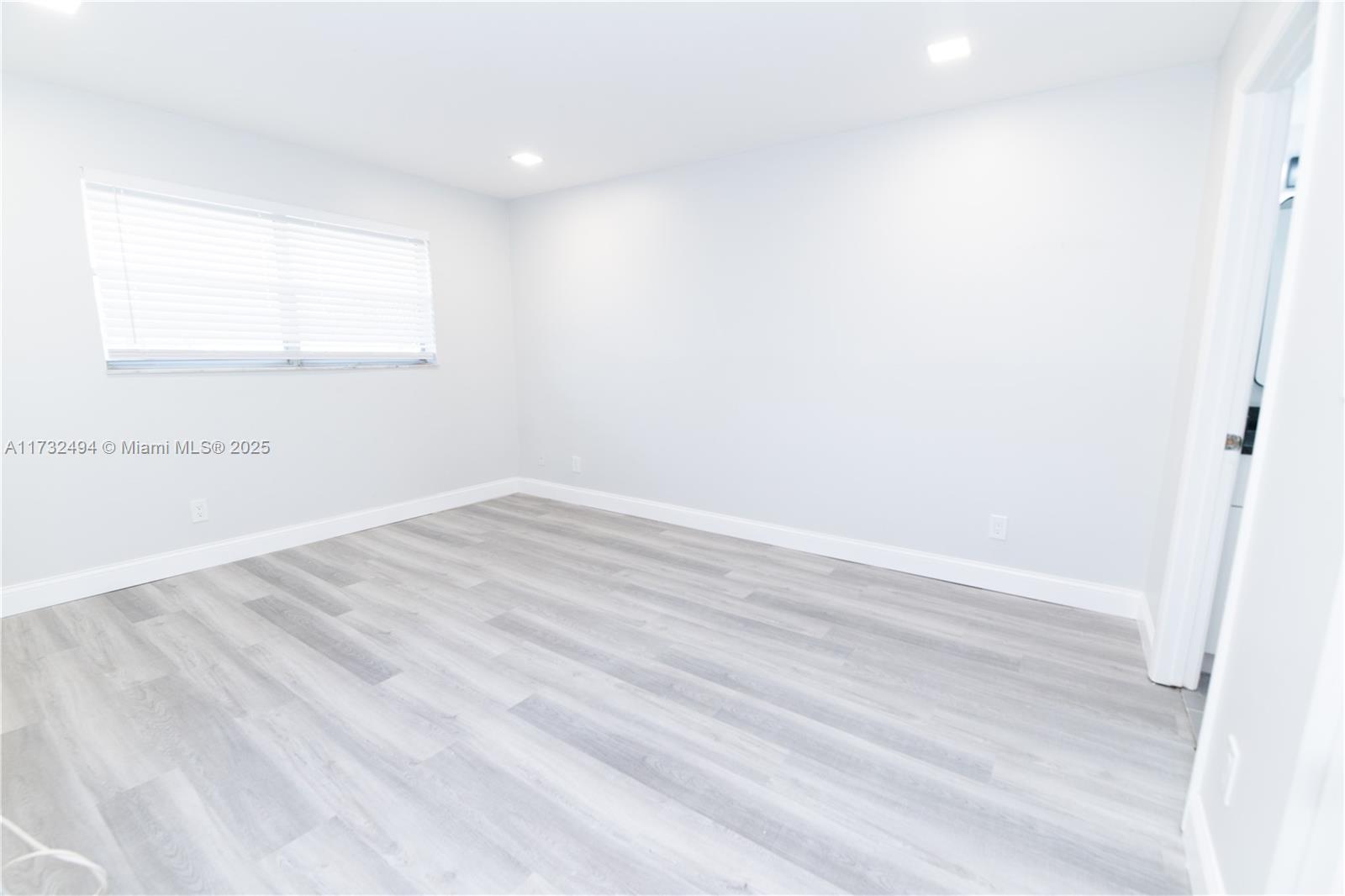 SHERWOOD GARDENS CONDO - Residential Lease