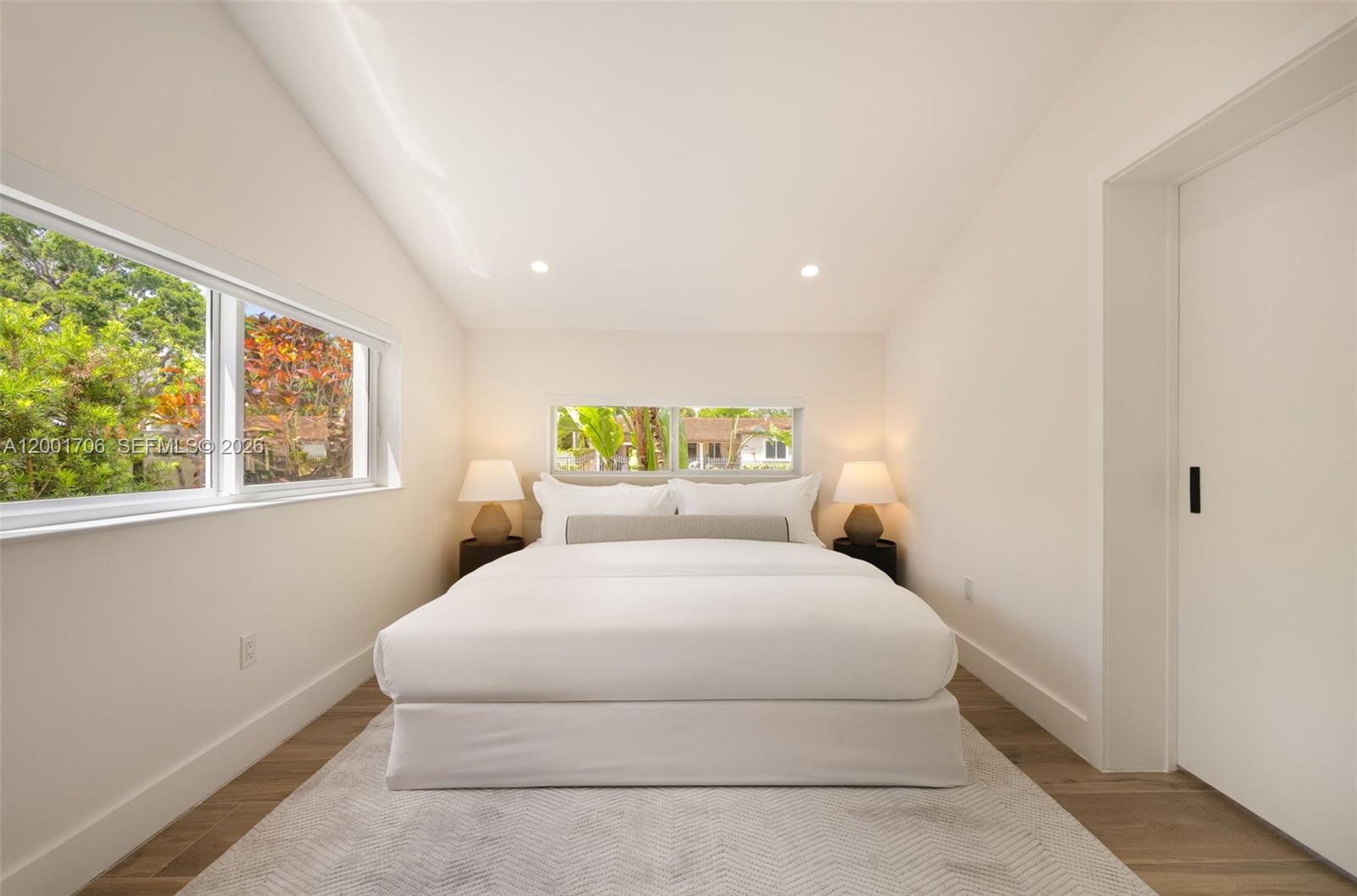 SOUTH VEDADO - Residential