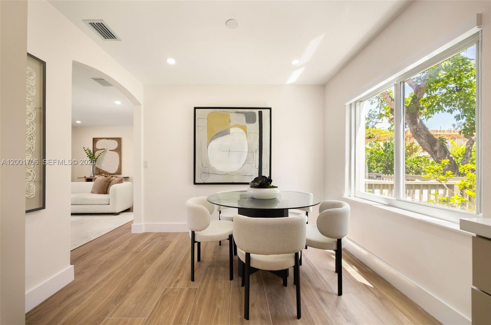 SOUTH VEDADO - Residential