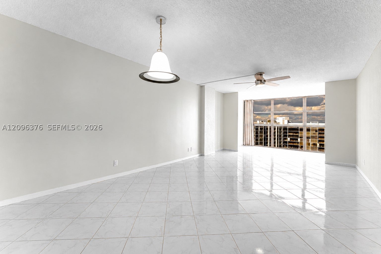 400 Leslie Dr 1117