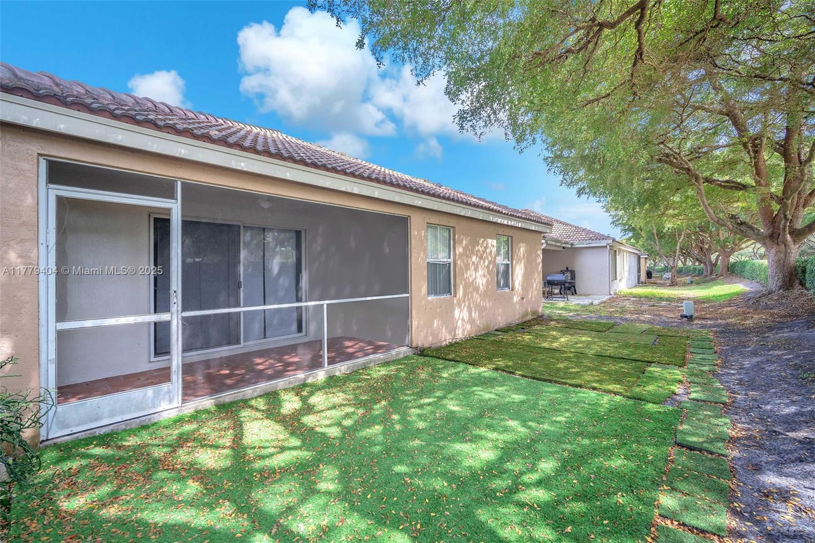 search properties 2 1617 Zenith Way