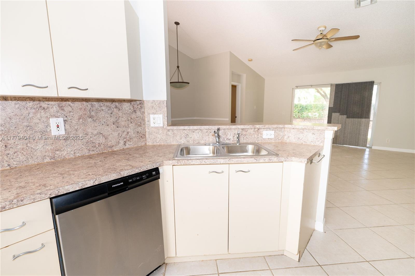 SECTOR 2-PARCELS 21A 25 2 - Residential