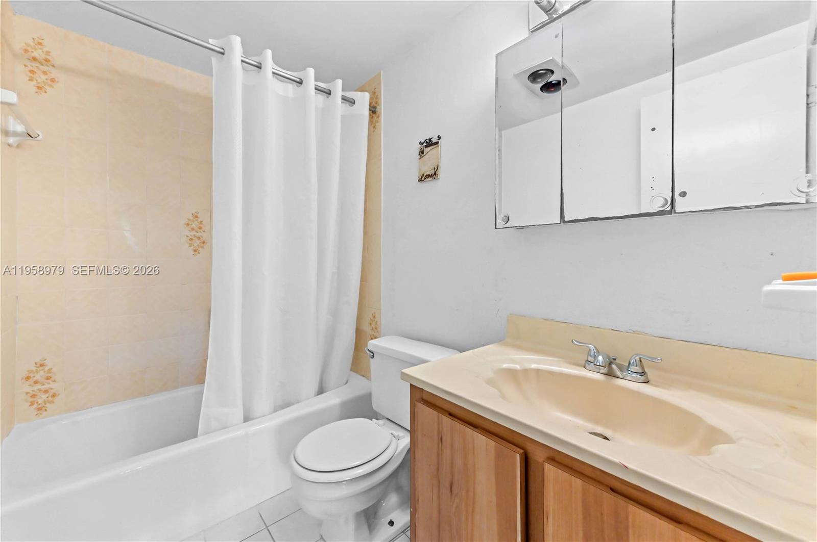 CASA BLANCA - Residential