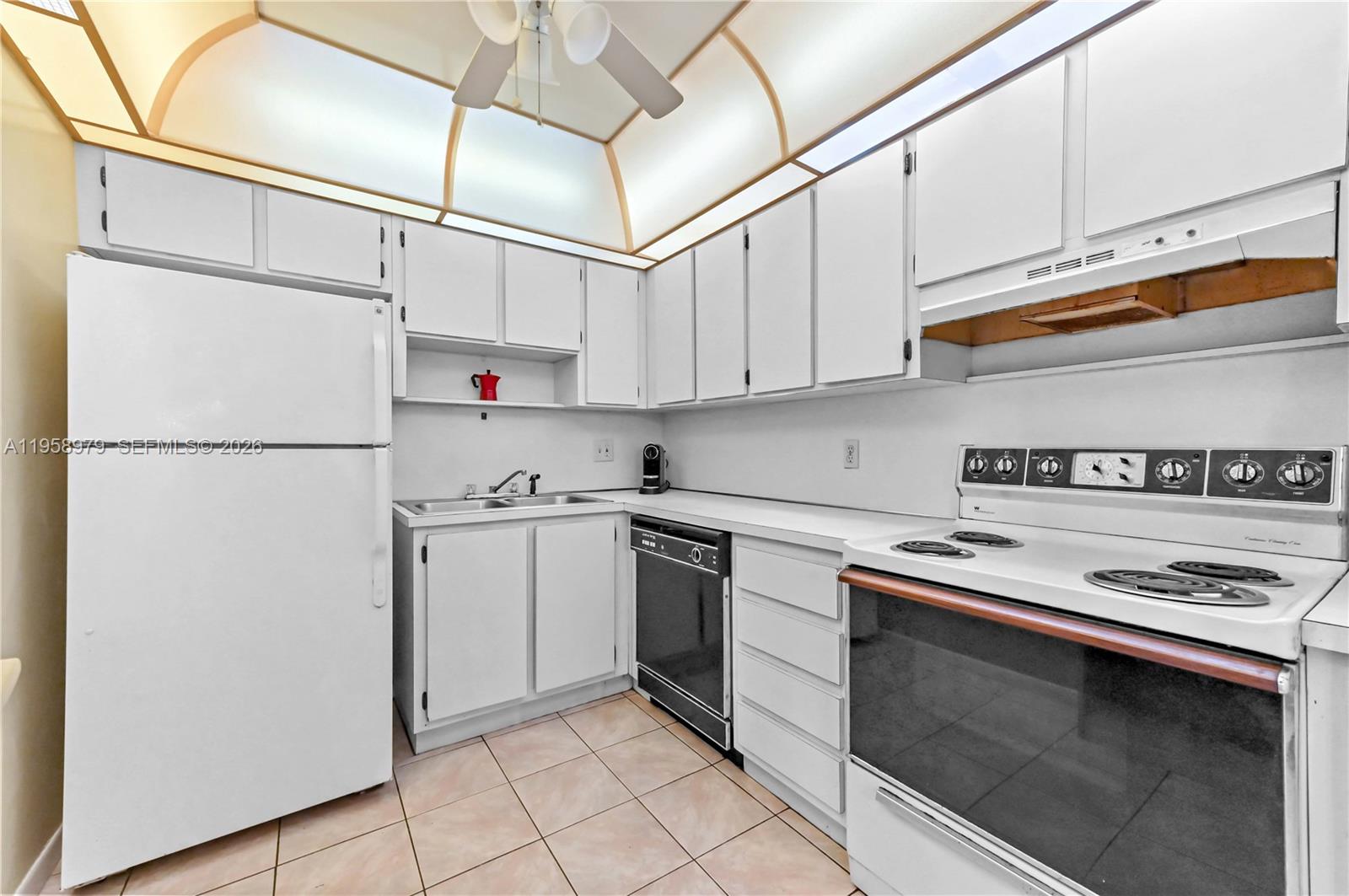 CASA BLANCA - Residential